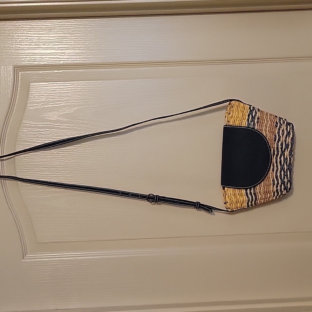 Straw crossbody small bag